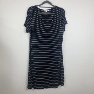 Top It Off Dress Size Large Color Black & White Short Sleeves.